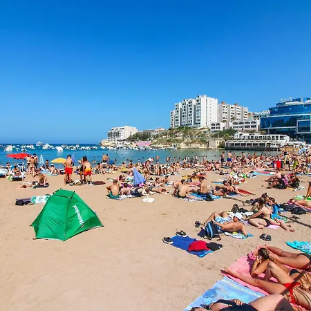 Close To The Beach * Сент Джулианс